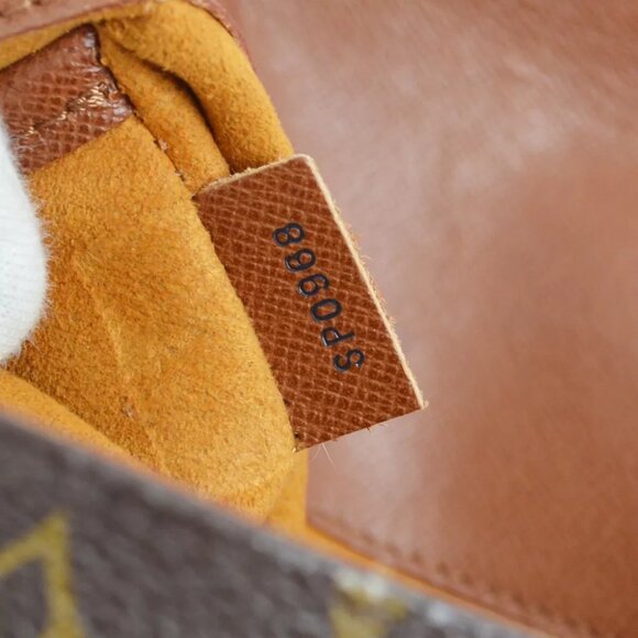 LOUIS VUITTON MONOGRAM MUSETTE TANGO SHORT SHOULDER BAG - Picture 9 of 9